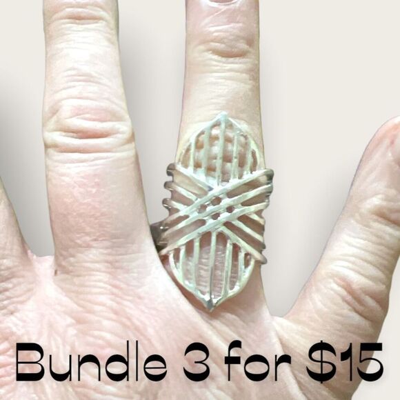Bundle Sale 3 for $15 | Size 9 Silver Tone Statement Ring - Picture 1 of 8